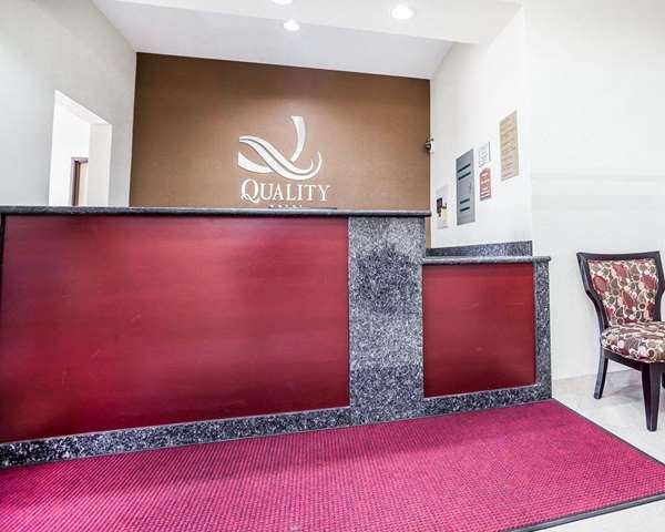  - Quality Inn & Suites Altoona - I-80, Exit 142