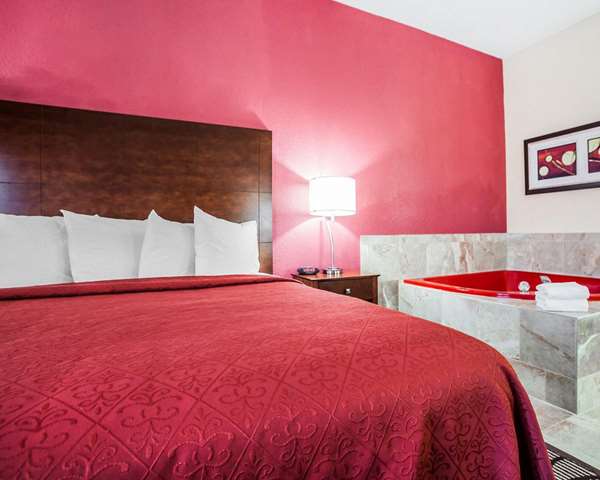  - Quality Inn & Suites Altoona - I-80, Exit 142