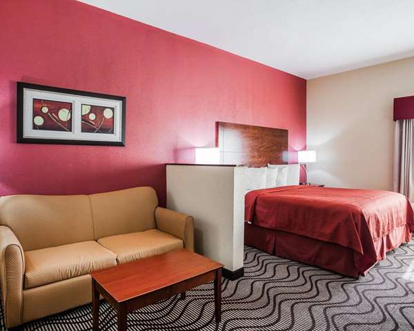 Suite - Quality Inn & Suites Altoona - I-80, Exit 142