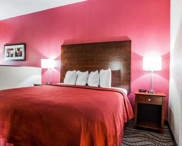 Suite - Quality Inn & Suites Altoona - I-80, Exit 142