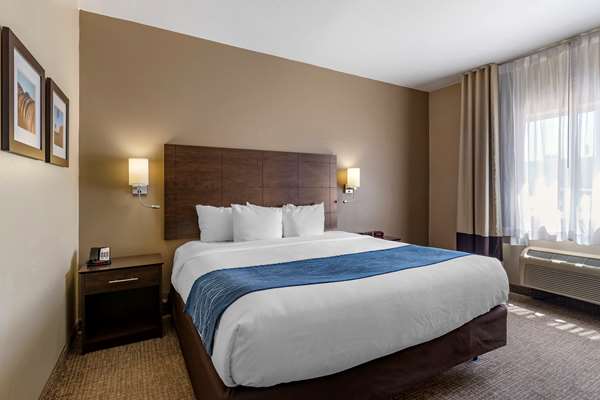  - Comfort Inn & Suites Waterloo