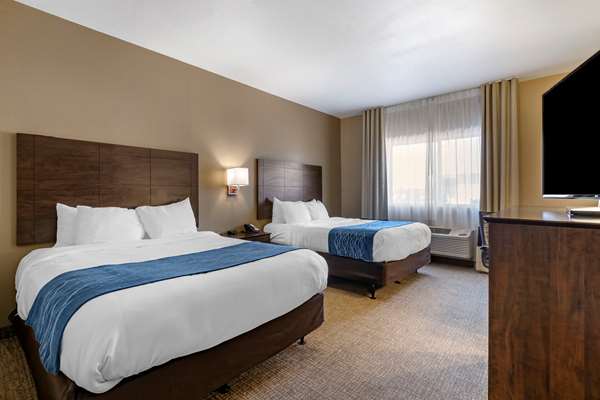  - Comfort Inn & Suites Waterloo