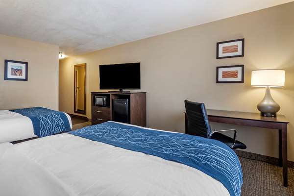  - Comfort Inn & Suites Waterloo