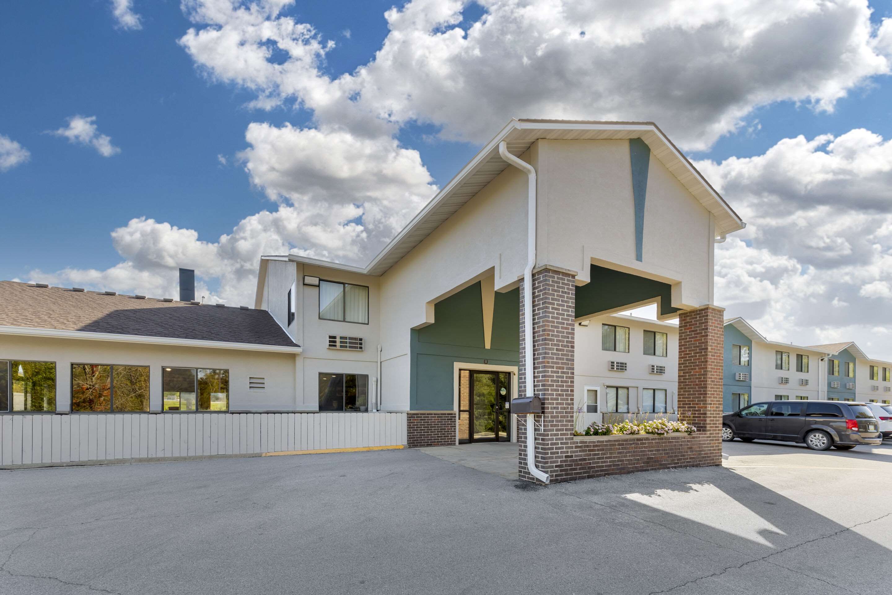 Hotel exterior | Quality Inn Indianola