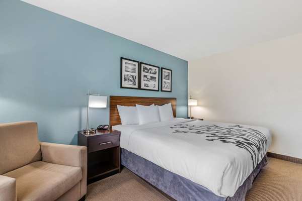  - Sleep Inn & Suites Ames Near ISU Campus