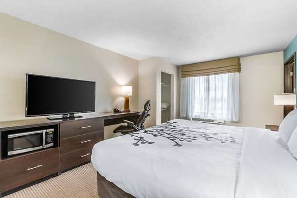 Suite - Sleep Inn & Suites Ames Near ISU Campus