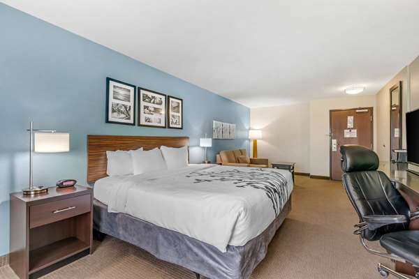 Suite - Sleep Inn & Suites Ames Near ISU Campus
