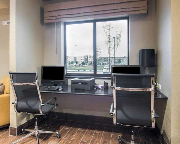 Conference Area - Sleep Inn & Suites Fort Dodge