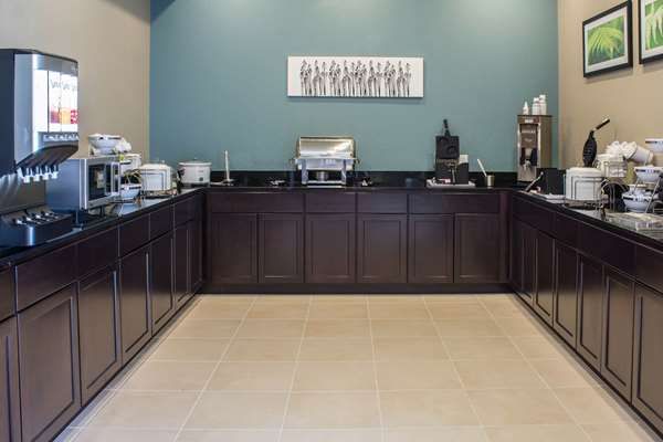 Amenities - Sleep Inn & Suites Fort Dodge