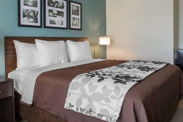  - Sleep Inn & Suites Fort Dodge