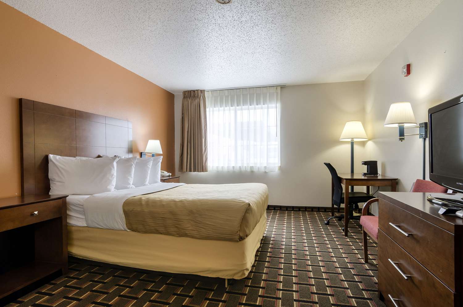 Quality Inn Osceola, IA See Discounts