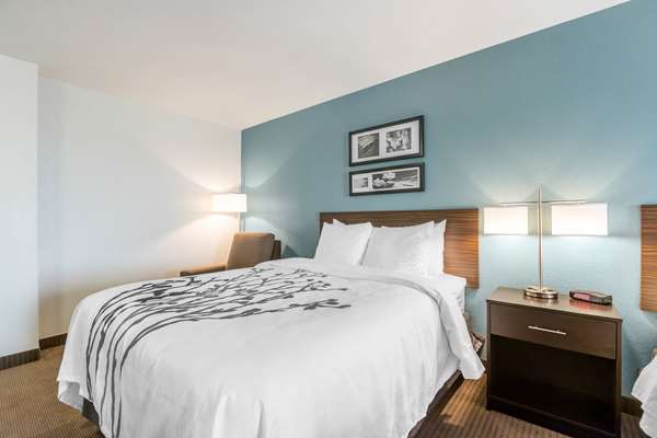  - Sleep Inn & Suites West Des Moines - I-35, Exit 70
