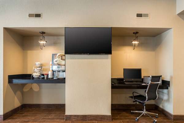 Conference Area - Sleep Inn & Suites West Des Moines - I-35, Exit 70