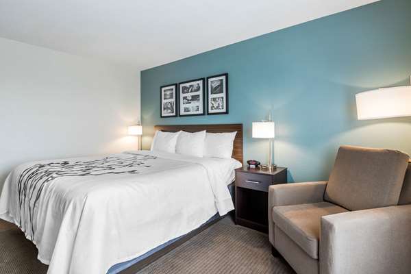  - Sleep Inn & Suites West Des Moines - I-35, Exit 70