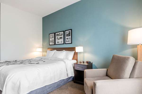  - Sleep Inn & Suites West Des Moines - I-35, Exit 70