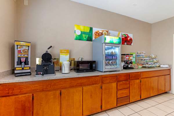 Amenities - Quality Inn & Suites Keokuk