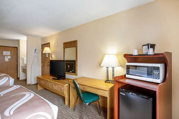  - Quality Inn Storm Lake