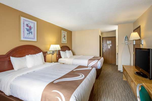  - Quality Inn Storm Lake