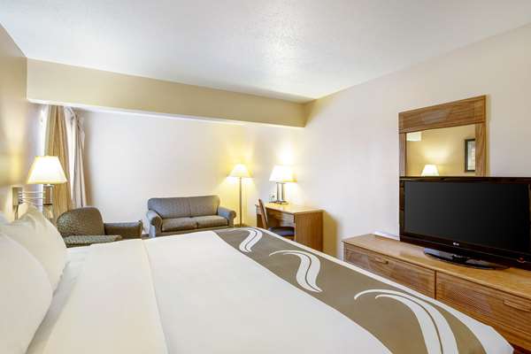 Suite - Quality Inn Storm Lake