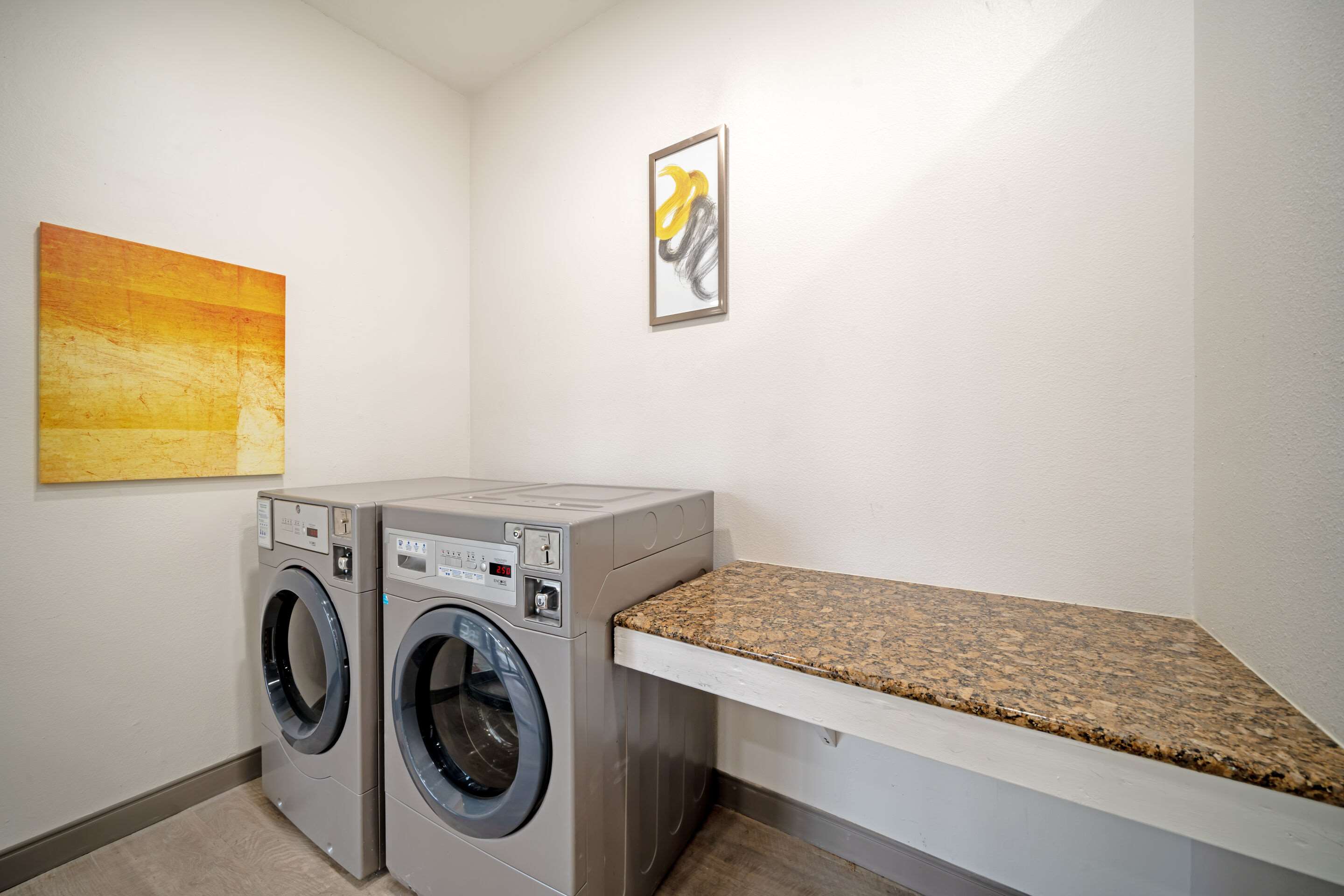 Guest laundry facilities | Comfort Suites Idaho Falls