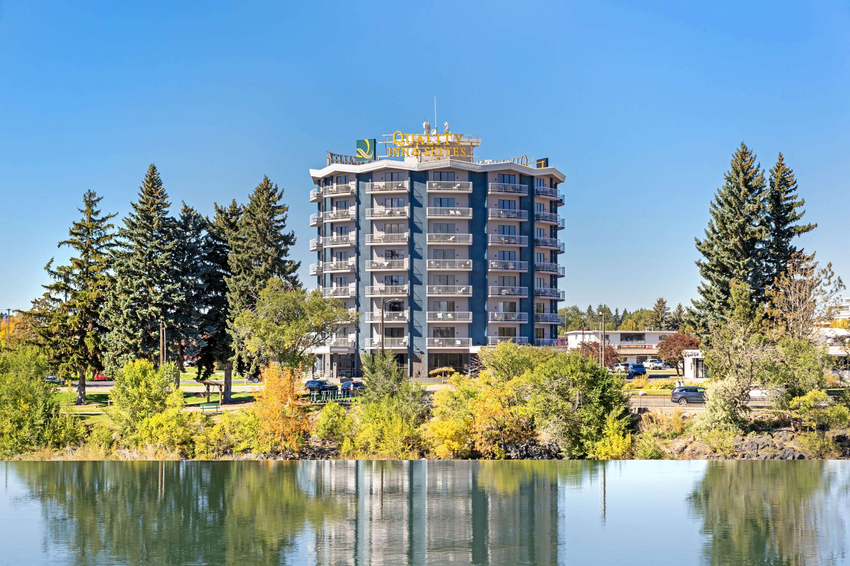 Hotel exterior | Comfort Suites Idaho Falls