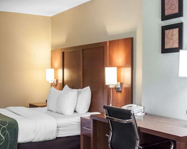  - Comfort Suites Boise Airport - I-84, Exit 53