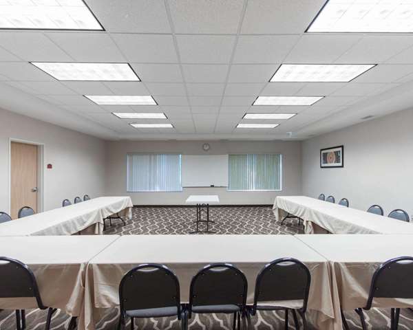  - Comfort Suites Boise Airport - I-84, Exit 53