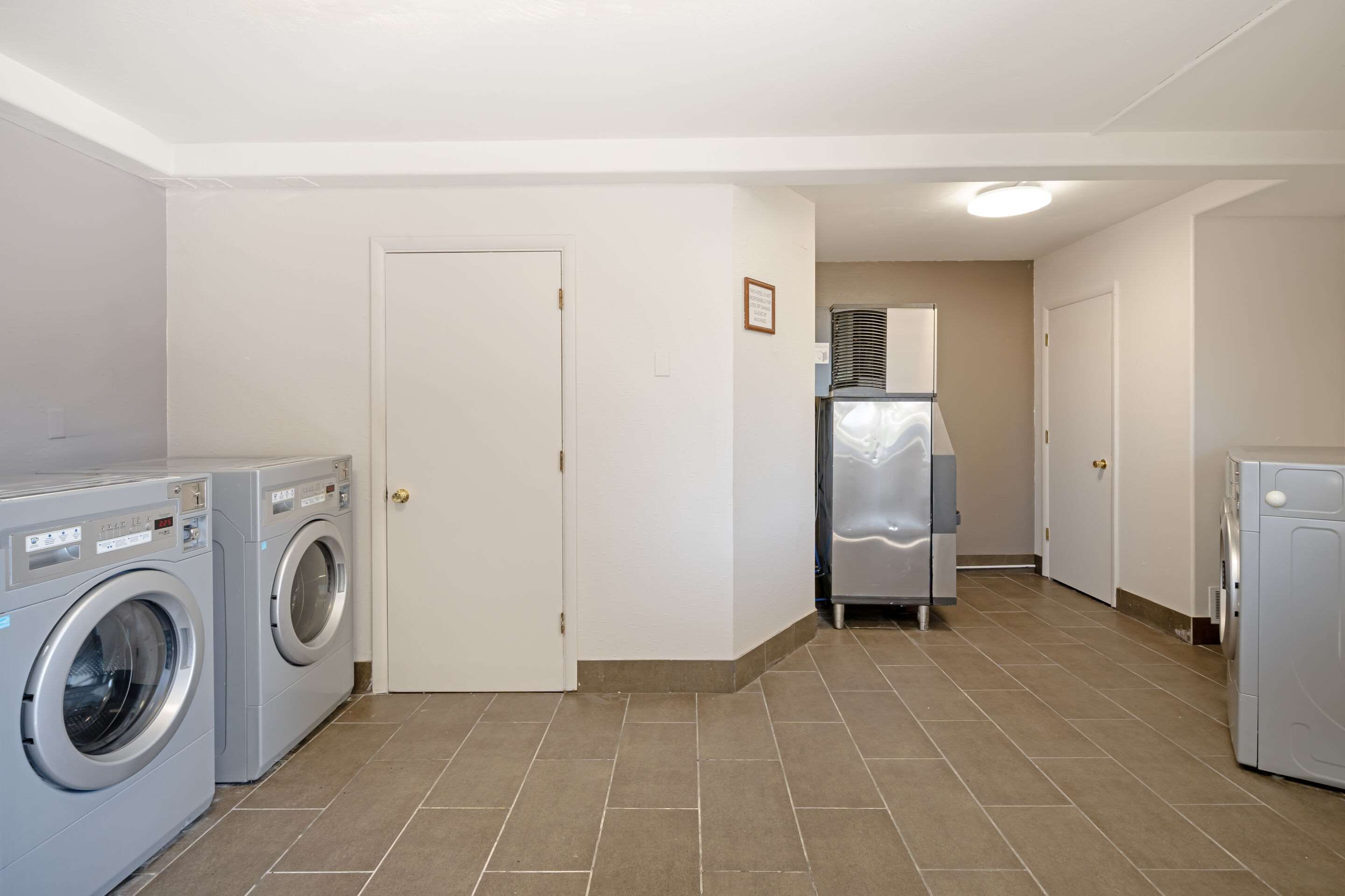 Guest laundry facilities | Rodeway Inn Idaho Falls