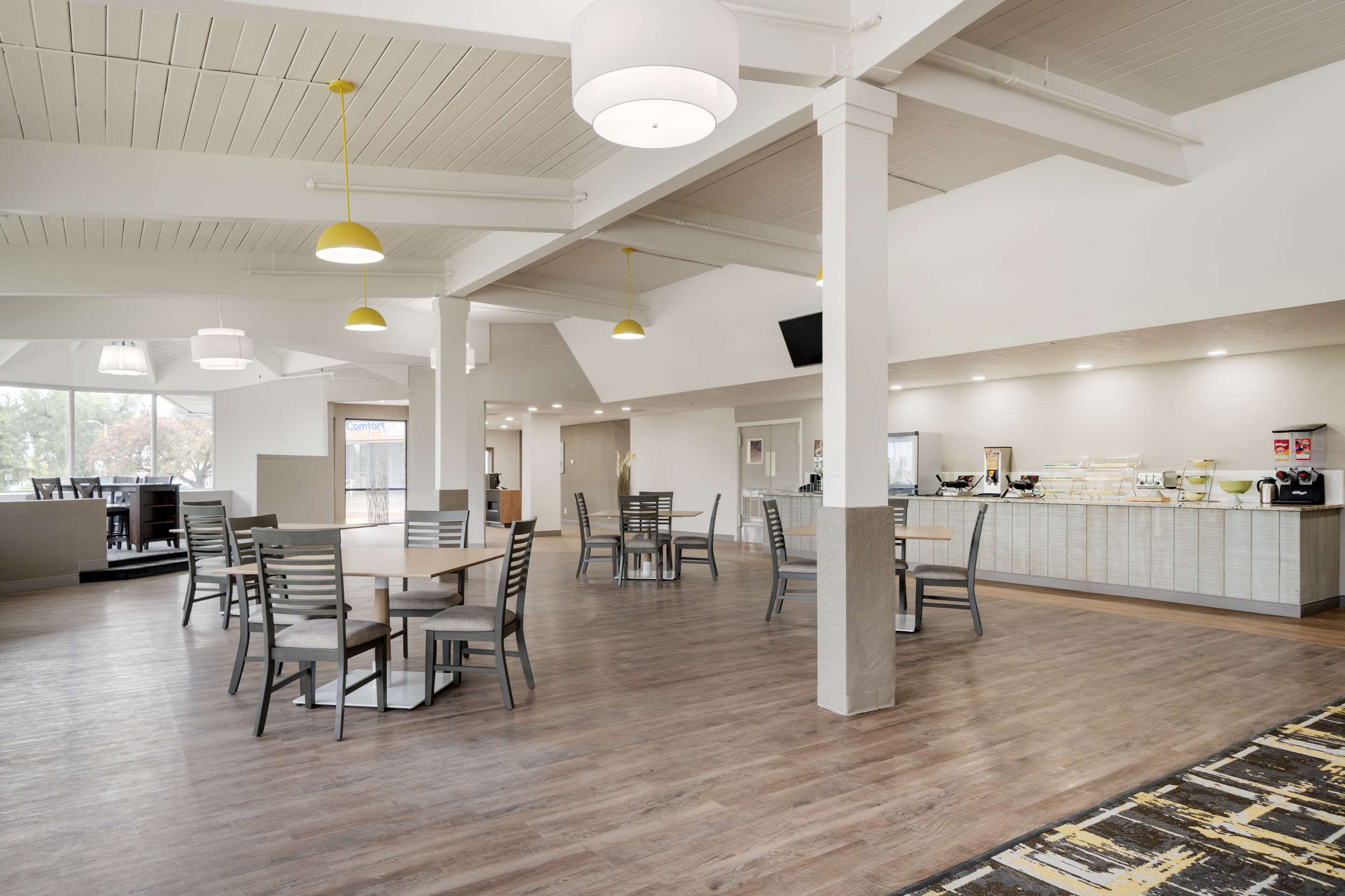 Breakfast area | Rodeway Inn Idaho Falls