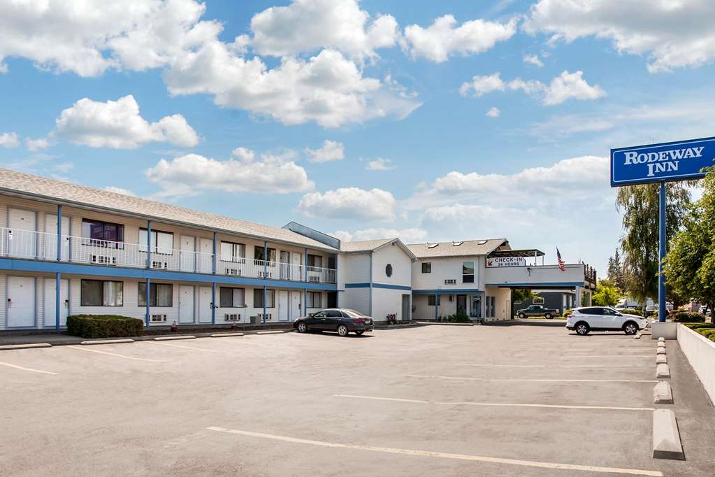 Rodeway Inn Silver Lake Motel