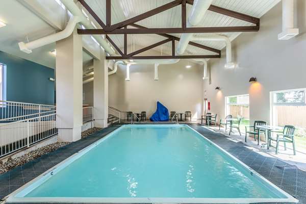 Pool - Quality Inn & Suites Coeur d'Alene