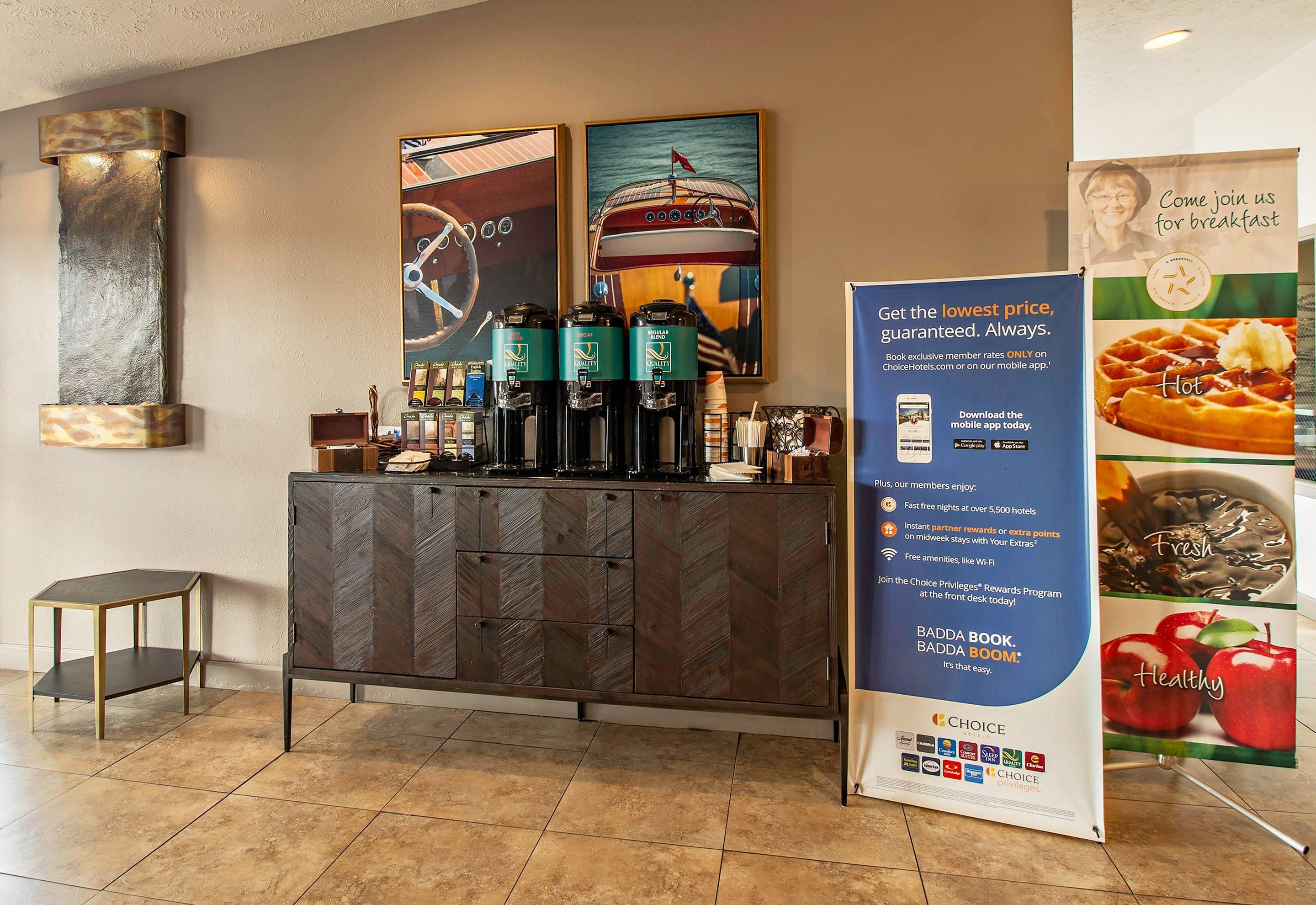 Enjoy coffee in the lobby