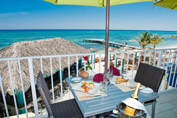 Restaurant - Reef Resort by Wyndham Grand Cayman Island