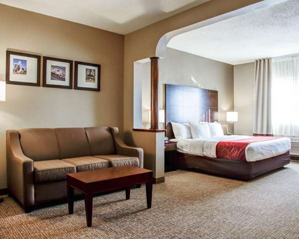 Suite - Comfort Suites Lombard