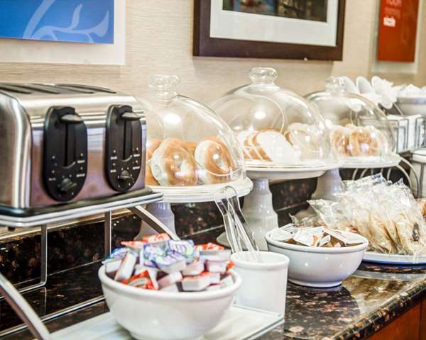 Amenities - Comfort Suites Lombard