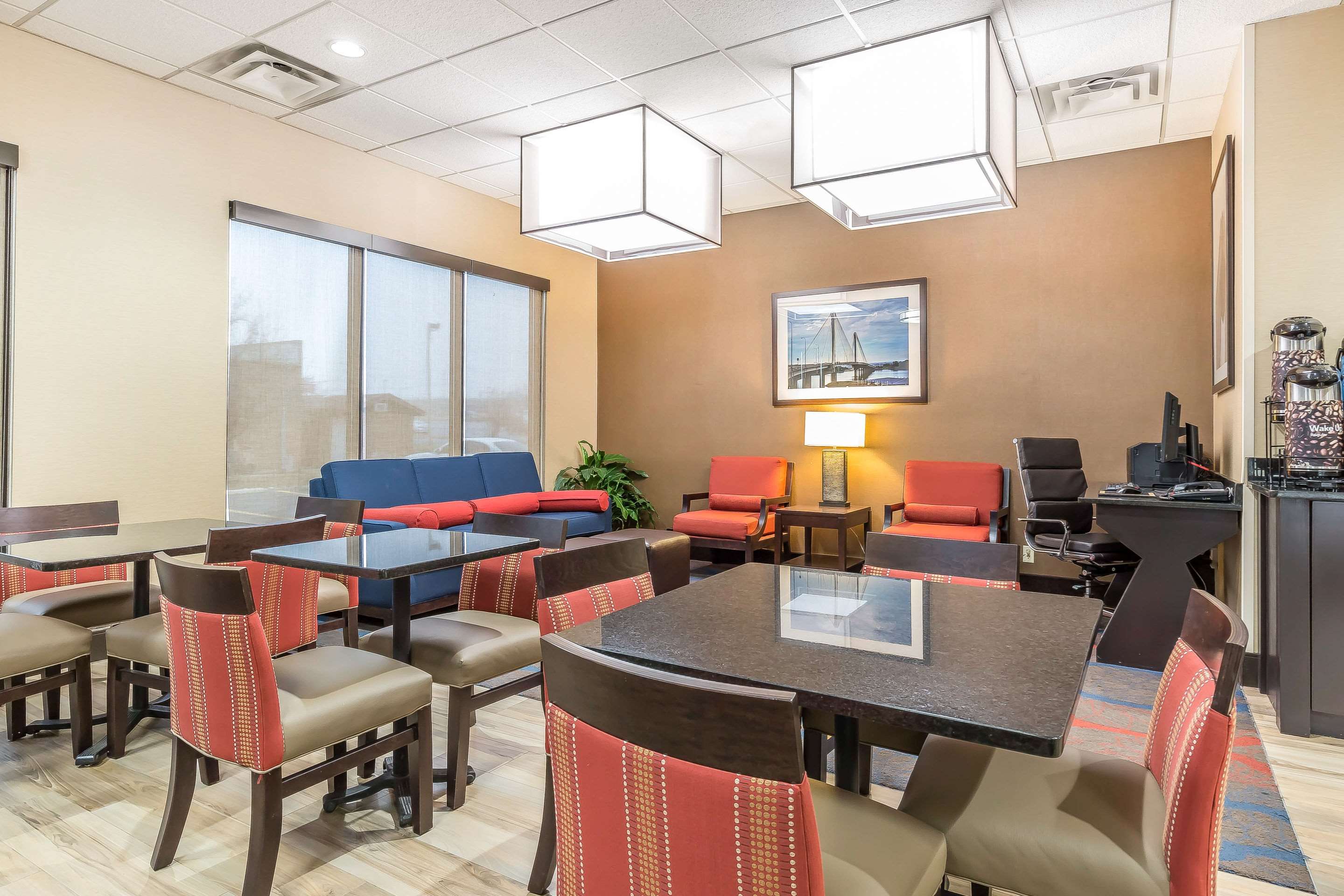 Breakfast area