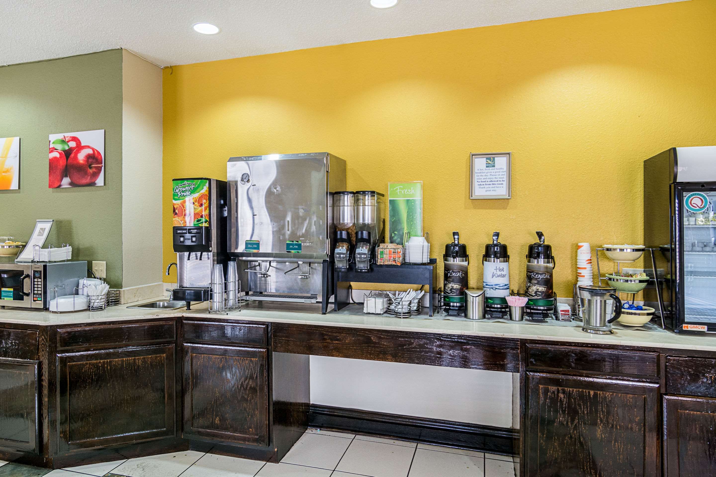 Breakfast counter