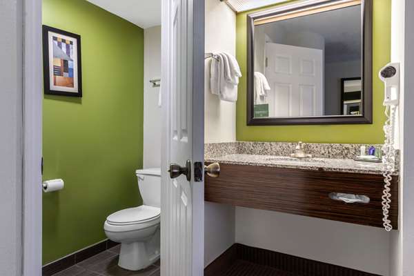  - Sleep Inn Lansing - I-80 & I-94, Exit 161