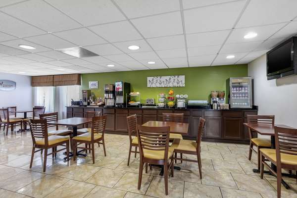 Amenities - Sleep Inn Lansing - I-80 & I-94, Exit 161