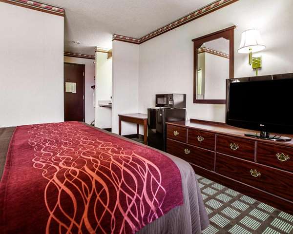 Suite - Quality Inn Arcola - I-57, Exit 203