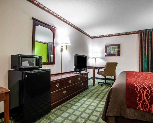  - Quality Inn Arcola - I-57, Exit 203