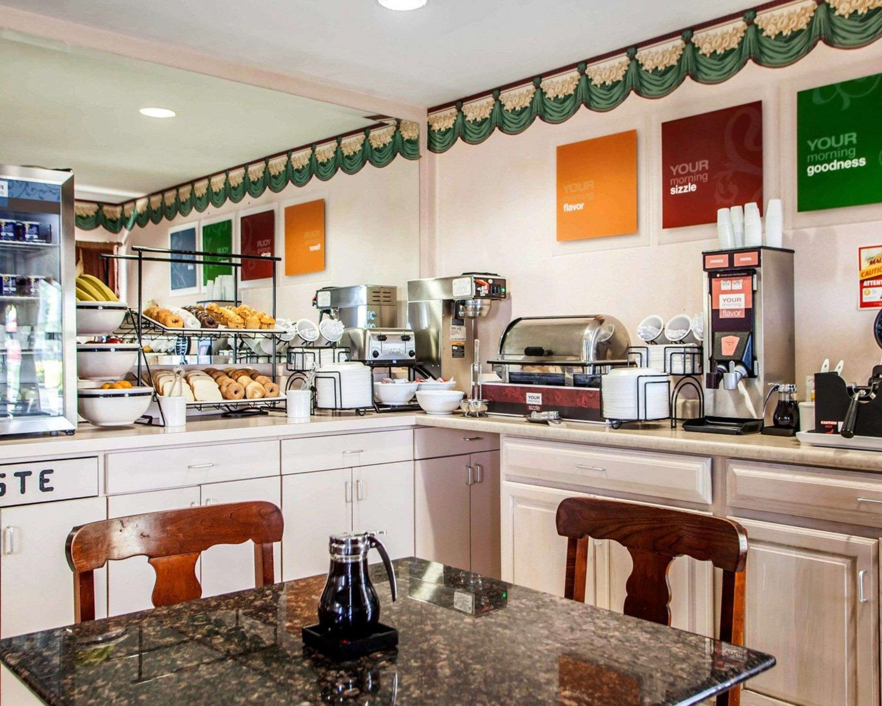 Breakfast counter