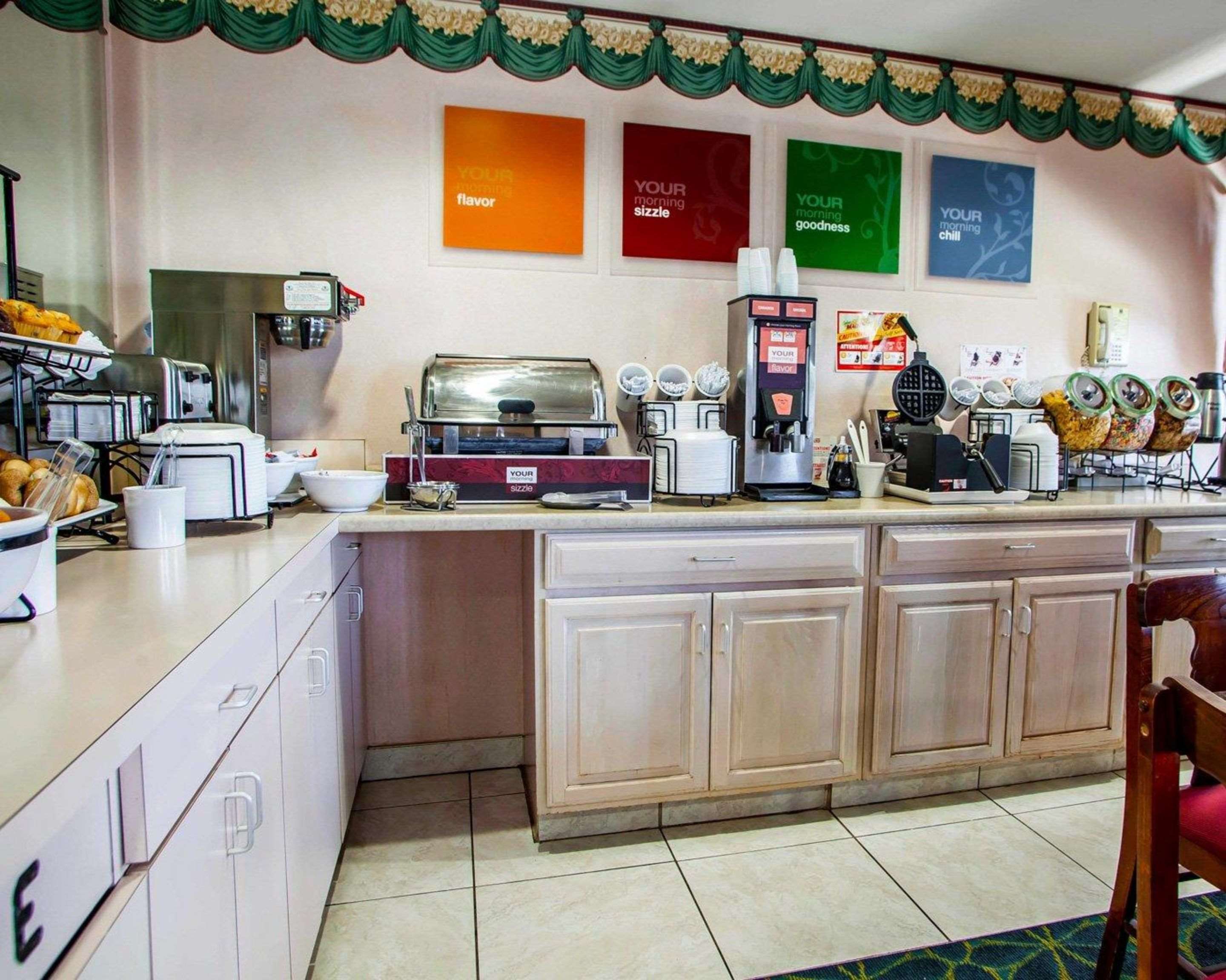 Hot and cold breakfast buffet