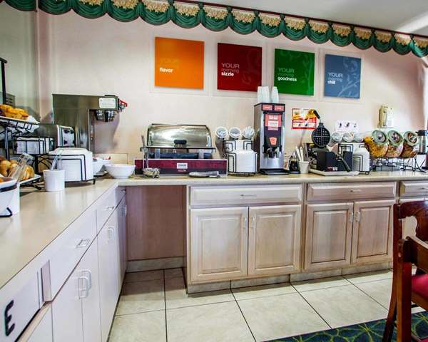 Amenities - Quality Inn Arcola - I-57, Exit 203