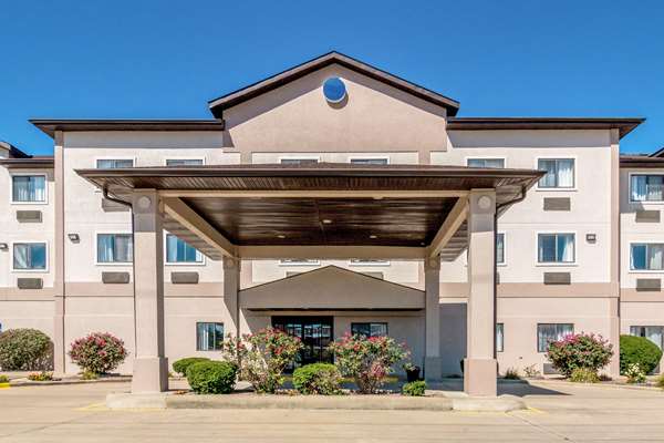 Exterior view - Quality Inn & Suites Salem - I-57, Exit 116
