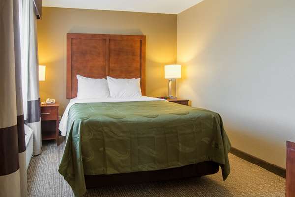  - Quality Inn & Suites Salem - I-57, Exit 116
