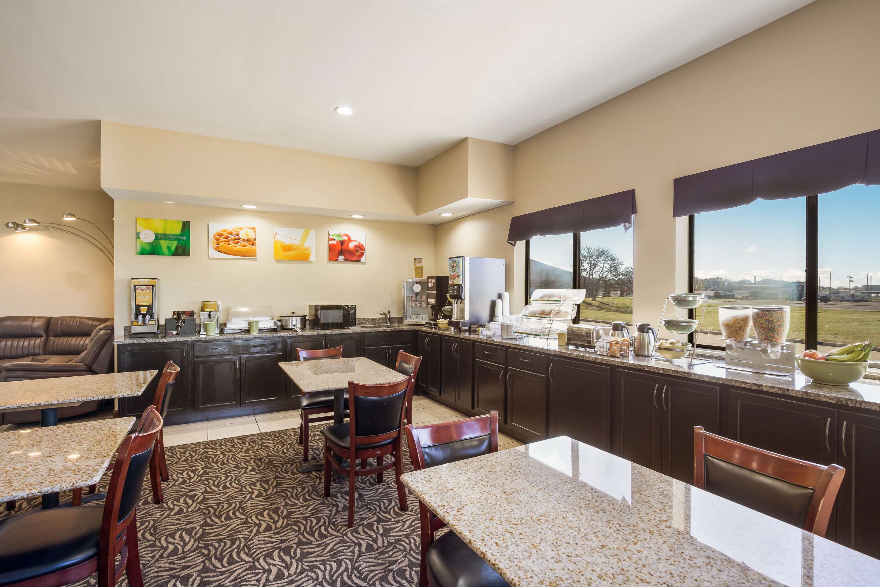 Breakfast counter