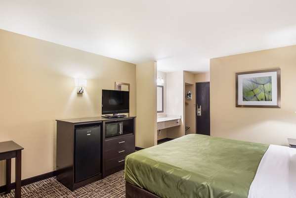  - Quality Inn & Suites Caseyville - I-64, Exit 9