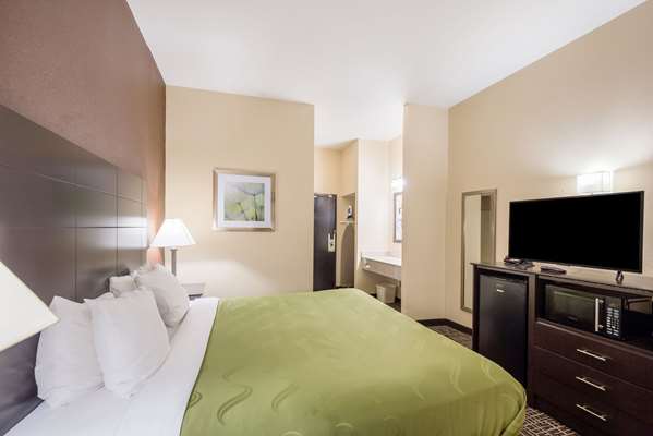  - Quality Inn & Suites Caseyville - I-64, Exit 9