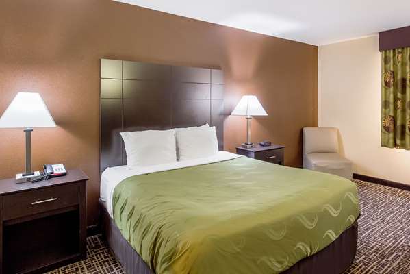  - Quality Inn & Suites Caseyville - I-64, Exit 9